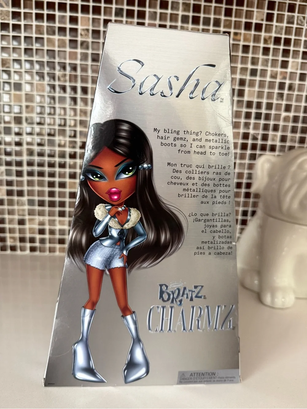 Bratz Charmz Sasha Fashion Doll with Collectible Charm Bracelet